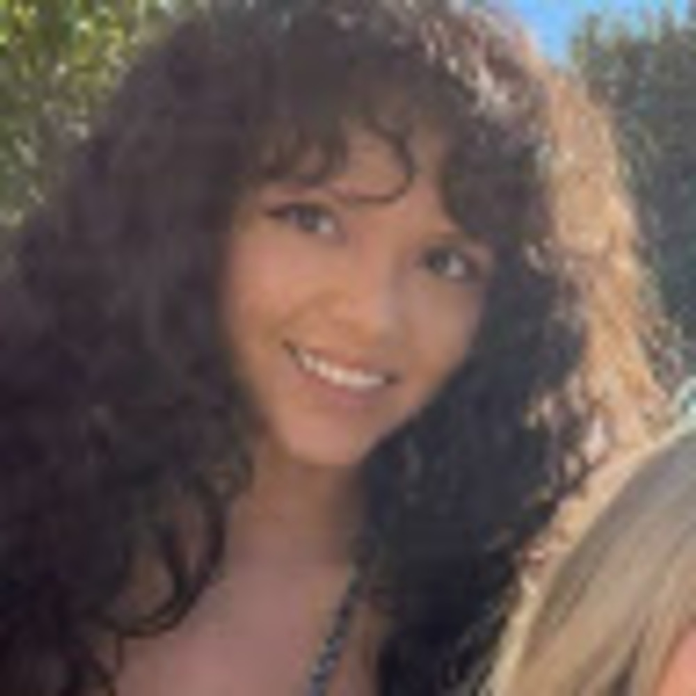 Meet your Posher, Monica